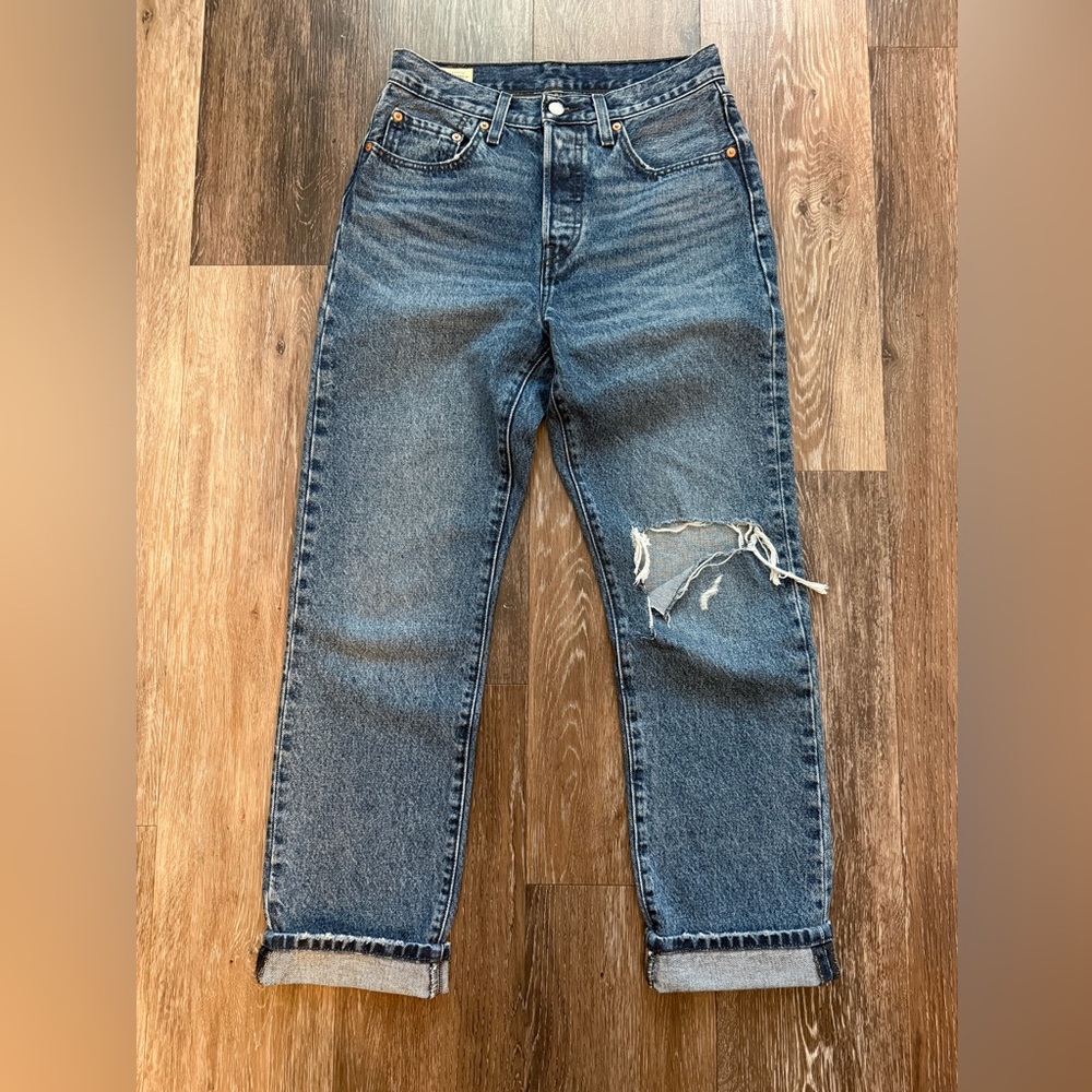 Levi’s Women’s 501 Straight size 27 in “Mystical Magic”